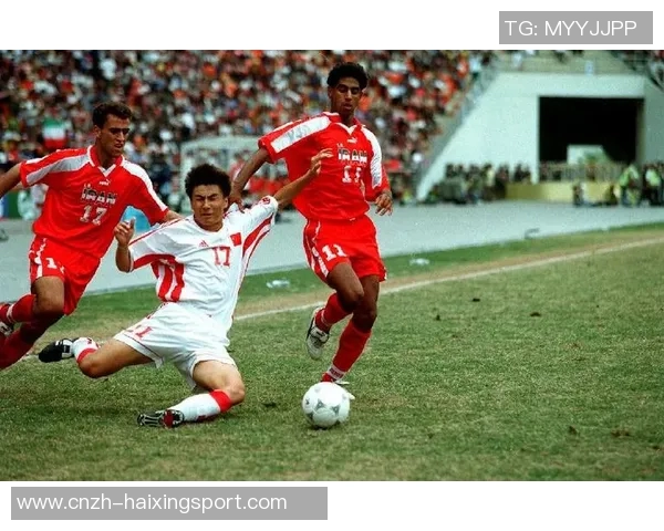 CCTV足球精彩瞬间回顾与分析助你了解赛事背后的故事与技巧 CCTV足球精彩瞬间回顾与分析助你了解赛事背后的故事与技巧